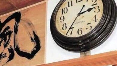Photo of زلزلے میں بند ہوجانے والا 100 سال پرانا وال کلاک دوسرے زلزلے سے چلنے لگا