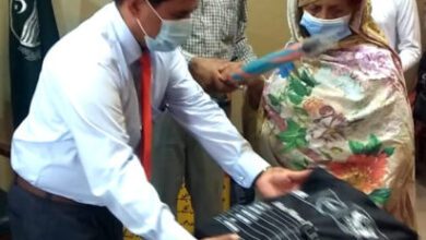 Photo of ملتان : شدید گرمی ،مون سون بارشوں سے مزدوروں کی حفاظت کیلئے کٹس تقسیم