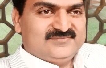 Photo of بجلی کی قیمت میں 3 روپے 39 پیسے اضافہ غریب عوام کی ہڈیاں تک نچوڑنے کے مترادف : کرامت شیخ