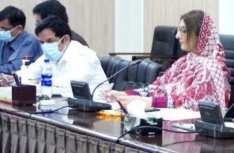 Photo of غلط اور فرضی اعداد و شمار پیش کرنے والوں کے خلاف کارروائی کی جائے گی:کمشنر ڈیرہ غازی خان