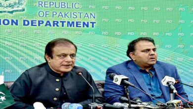 Photo of الیکشن کمشنر کے کرادر پر تحفظات ہیں : فواد چودھری، شبلی فراز