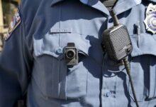 Photo of پولیس اہلکاروں کی یونیفارم میں کیمرے لگانے کا فیصلہ