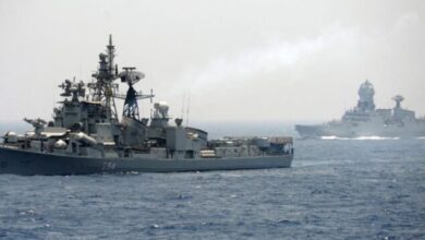 Photo of بھارتی نیوی کے بحری جہاز میں دھماکہ: تین اہلکار ہلاک متعدد زخمی