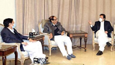 Photo of چوہدری برادران کا ڈٹ کر وزیر اعظم کے ساتھ کھڑے رہنے کا اعلان