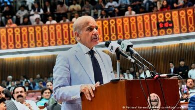 Photo of بات چیت کیلیے تیار مگر فیصلہ ایوان کرے گا کہ الیکشن کب کرانا ہے، وزیراعظم