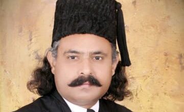 Photo of اوورسیز پاکستانیوں سے ووٹ کا حق چھین لے ، قدرت نے انہیں عزتوں سے نہیں نوازنا : امیر احمد اعوان ایڈووکیٹ ہائیکورٹ