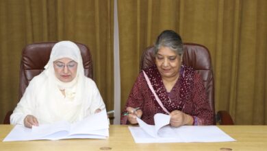 Photo of ویمن یونیورسٹی اور ‘تھاپ’ میں روایتی فنون کو محفوظ بنانے کےلئے ایم او یو سائن ہوگیا