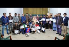 Photo of نیشنل جونیئر بیڈ منٹن چیمپئن شپ میں نمائندگی خطے کے لئے اعزاز ہے، وائس چانسلر ویمن یونیورسٹی ملتان