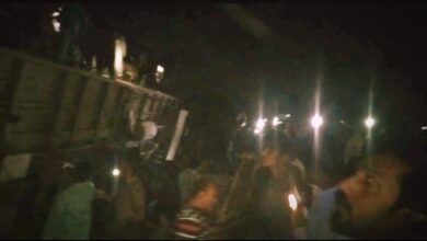 Photo of لودھراں کے قریب مسافر ٹرین حادثے کا شکار؛ 5 بوگیاں الٹ گئیں، امدادی کاروائیاں جاری